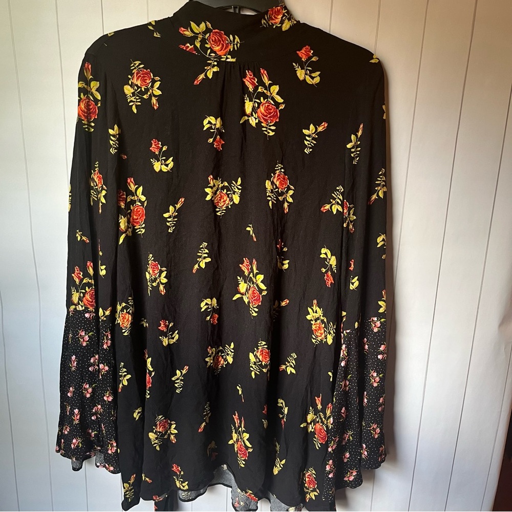 Free People Floral Bell Flared Sleeve Tie Neck Tunic Top Y2K